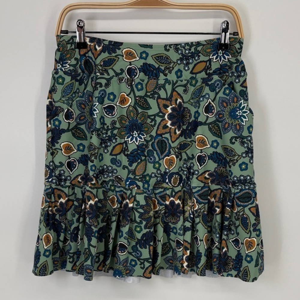 👂🏽 Chic Floral A-Line Skirt skirt in Green and Blue botanical